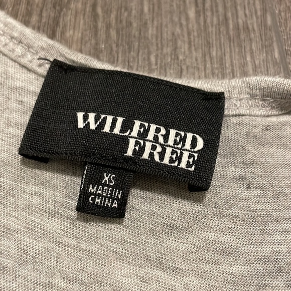 Light dress - Picture 5 of 7